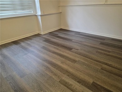 BLACK FRIDAY SPECIAL - Now $409,000! Beautifully maintained