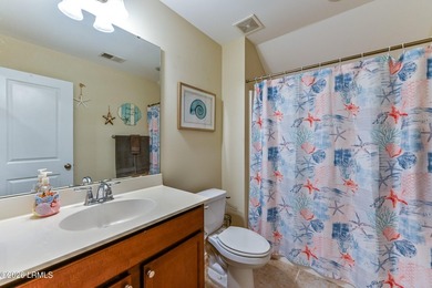 Immaculate 3bd 2.5 bath in Somerset Point on .56 of an acre - photo 26