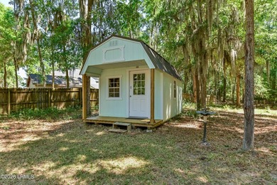 Immaculate 3bd 2.5 bath in Somerset Point on .56 of an acre - photo 32