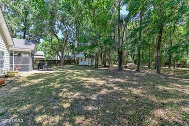 Immaculate 3bd 2.5 bath in Somerset Point on .56 of an acre - photo 34