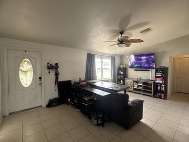 Investment opportunity awaits! This charming 3-bedroom pool home - photo 6