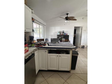 Investment opportunity awaits! This charming 3-bedroom pool home - photo 8