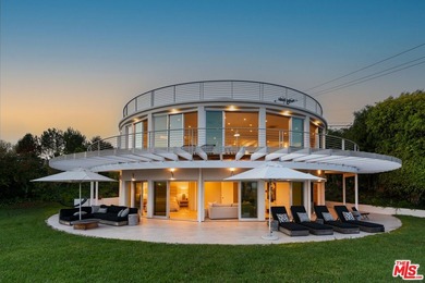 Presenting the Malibu Water Tower House - an iconic - photo 5