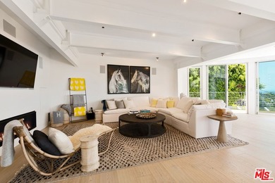 Presenting the Malibu Water Tower House - an iconic - photo 10