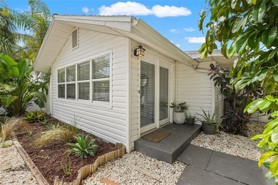 Charming and updated Turnkey  Bungalow in the Heart of Bradenton - photo 10