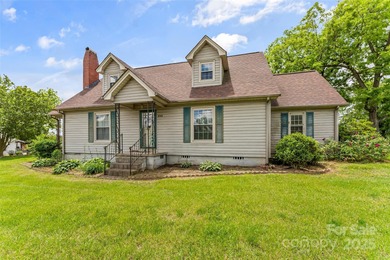 Lake Hickory Home Sale Pending in Granite Falls North Carolina