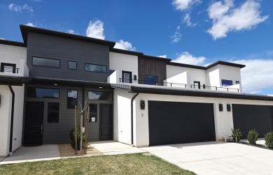 Virgin River Townhome/Townhouse For Sale in Hurricane Utah