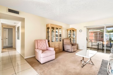 Welcome to the good life at Golf's Edge, a charming residence - photo 14