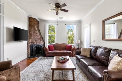 A classic Charleston Single style (currently in dual residence - photo 23