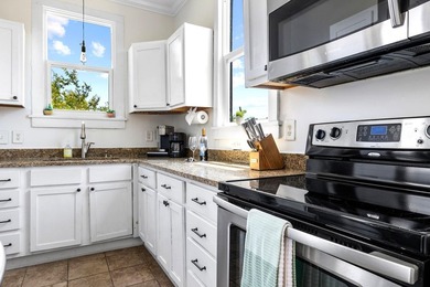 A classic Charleston Single style (currently in dual residence - photo 28