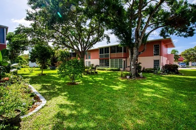 Welcome to the good life at Golf's Edge, a charming residence - photo 47
