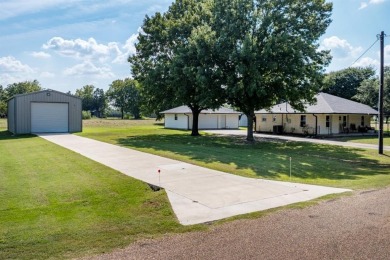 Lake Home For Sale in Trinidad, Texas