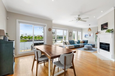 Lake Home For Sale in Montréal (Le Sud-Ouest),