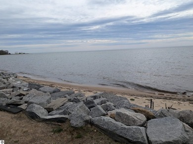 Nearly 100' of beautiful sandy beach along the gorgeous shores - photo 12