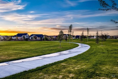 Set on its own private waterfront within the highly sought-after - photo 20
