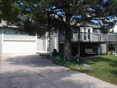 Lake Home Sale Pending in Goddard, Kansas