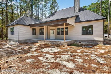 4 bedrooms, 3.5 baths, PLUS a bonus room!! The master suite is a - photo 5