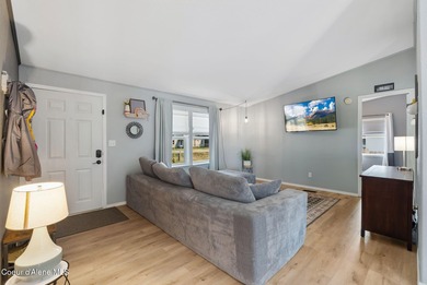 Pend Oreille River Home For Sale in Laclede Idaho