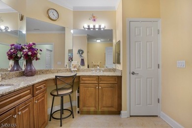 Beautifully appointed and impeccably maintained, this stunning - photo 18