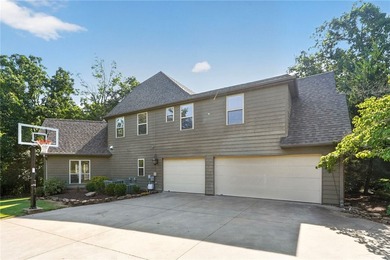 Discover exceptional luxury living in the prestigious Overton - photo 43