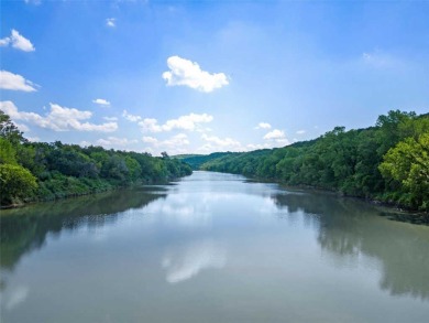 Lake Lot For Sale in Glen Rose, Texas