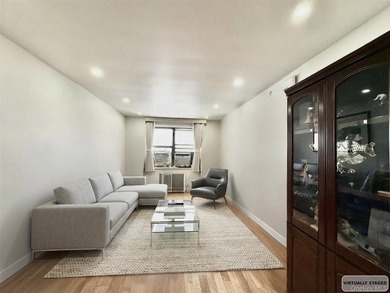 North Flushing Co-op for Sale - Fully Renovated 2 Bedroom, 1 - photo 1
