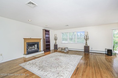 Welcome to 39 Selkirk Street located in a prime South Shore - photo 14