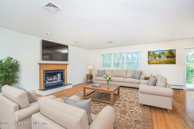 Welcome to 39 Selkirk Street located in a prime South Shore - photo 15