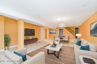 Welcome to 39 Selkirk Street located in a prime South Shore - photo 22