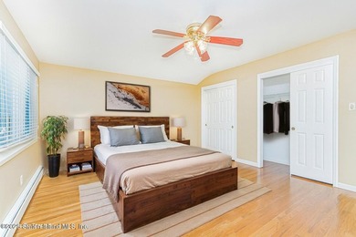 Welcome to 39 Selkirk Street located in a prime South Shore - photo 27