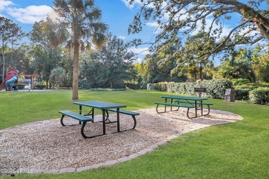 Updated 2BR/2.5BA villa in a convenient mid-island location - photo 35