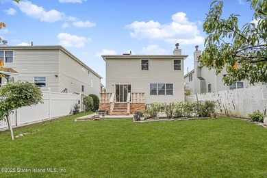 Welcome to 39 Selkirk Street located in a prime South Shore - photo 38