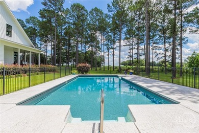 Some homes are beautiful. Others make you wonder why you'd ever - photo 1