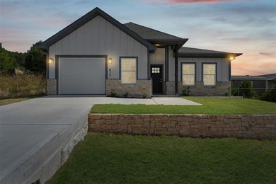 Lake Granbury Home For Sale in Granbury Texas
