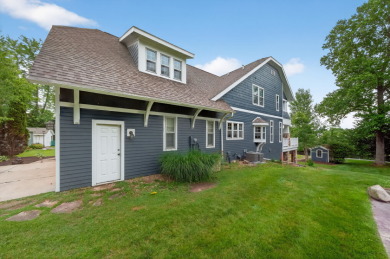Beautiful Custom Build on Diamond Lake! SOLD - photo 9