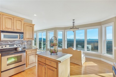 MAGNIFICANT MOUNTAIN VIEWS from almost every room in the home - photo 12