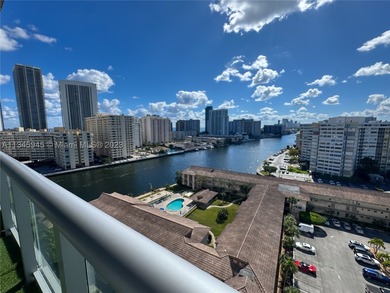 2Bed/2Bath At The Beachwalk Resort with Amazing Views. Totally - photo 13
