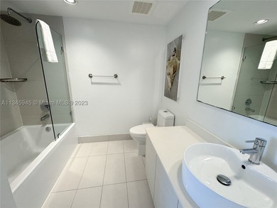 2Bed/2Bath At The Beachwalk Resort with Amazing Views. Totally - photo 16