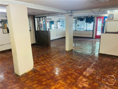 Mixed use property in Live Oak. Second floor consists of a 2 - photo 8
