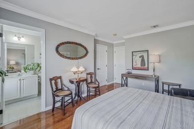Well-appointed Brightwaters Model 2 story townhouse located in - photo 19