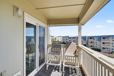 Wake up to breathtaking ocean views and the soothing sound of - photo 20