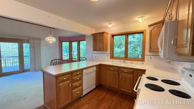 WATERFRONT RETREAT ON ALL SPORTS NORTH LAKE...Experience the - photo 20