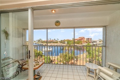 Experience turnkey waterfront living in the heart of Punta - photo 23