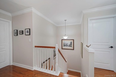 Well-appointed Brightwaters Model 2 story townhouse located in - photo 23