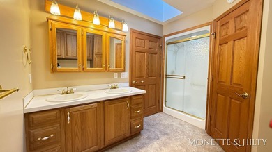 WATERFRONT RETREAT ON ALL SPORTS NORTH LAKE...Experience the - photo 27