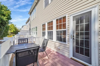 Well-appointed Brightwaters Model 2 story townhouse located in - photo 29