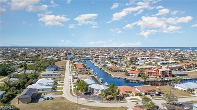 Experience turnkey waterfront living in the heart of Punta - photo 31