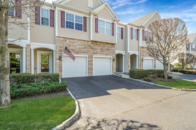 Well-appointed Brightwaters Model 2 story townhouse located in - photo 34