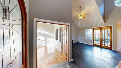 Coastal, Beautifully designed and immaculately maintained 3287 - photo 4