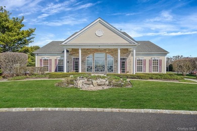 Well-appointed Brightwaters Model 2 story townhouse located in - photo 38
